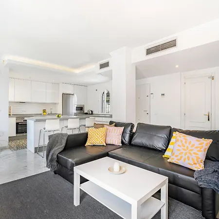 Cozy Penthouse Los Naranjos De Apartment Marbella