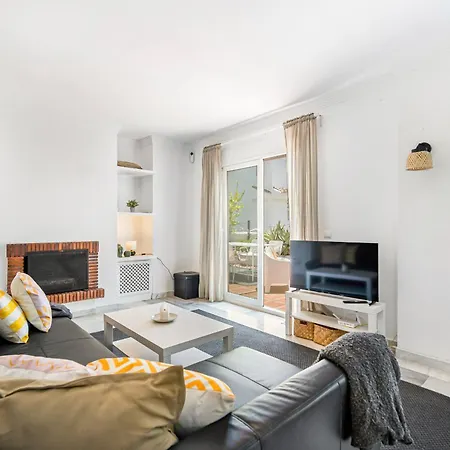 Cozy Penthouse Los Naranjos De Apartment *