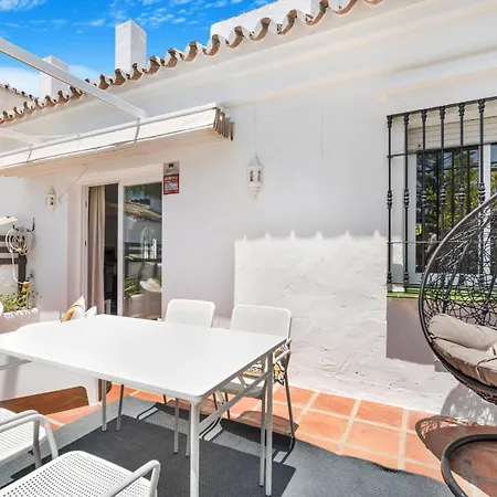 Cozy Penthouse Los Naranjos De Marbella